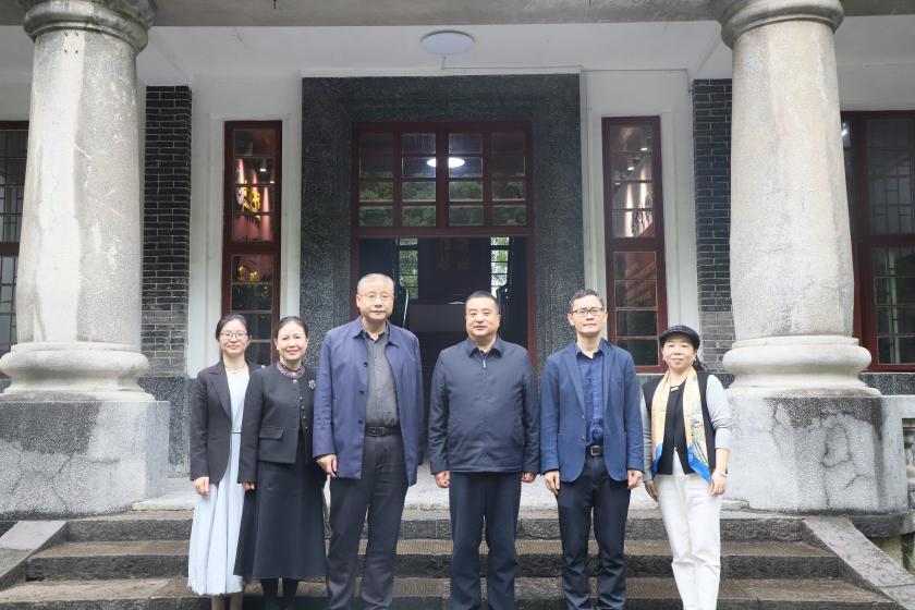 怀化市中心医院赴球友会参加访谈交流会